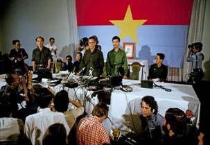 http://luatkhoa.info/wp-content/uploads/2017/04/The-Fall-of-Saigon-1975-29.jpg